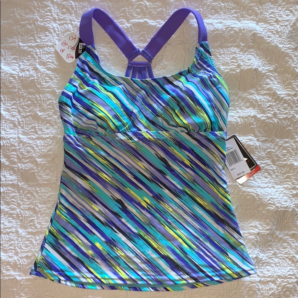 ZeroXposur Women’s Tankini Top, Size 6 🦋🌼